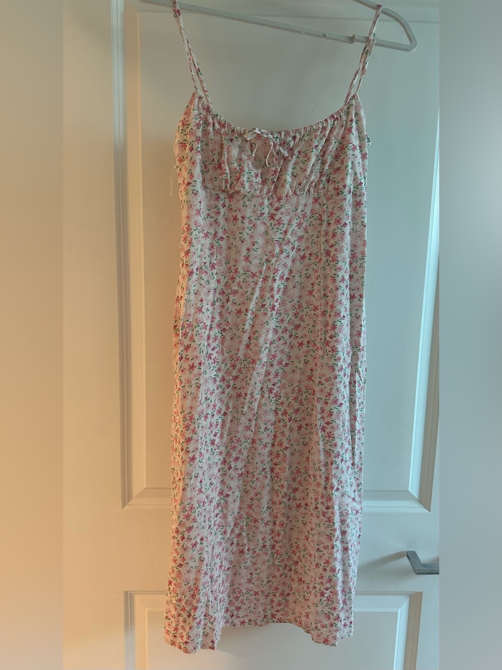 TWO Pacsun RSQ Short Midi Dresses in Black and Floral Women’s Medium